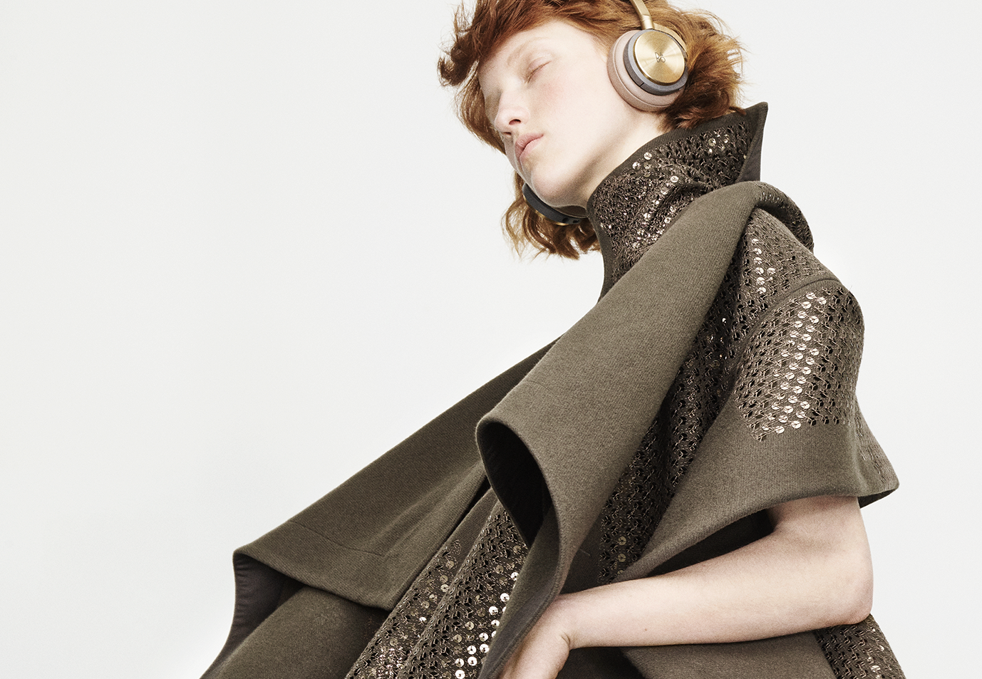 b&O_play_04_061_cropped.png