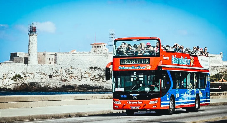 Francia es uno de los principales emisores de turistas a la isla y en los últimos años es uno de los miembros de la Unión Europea que se ha posicionado con fuerza en Cuba.EFE