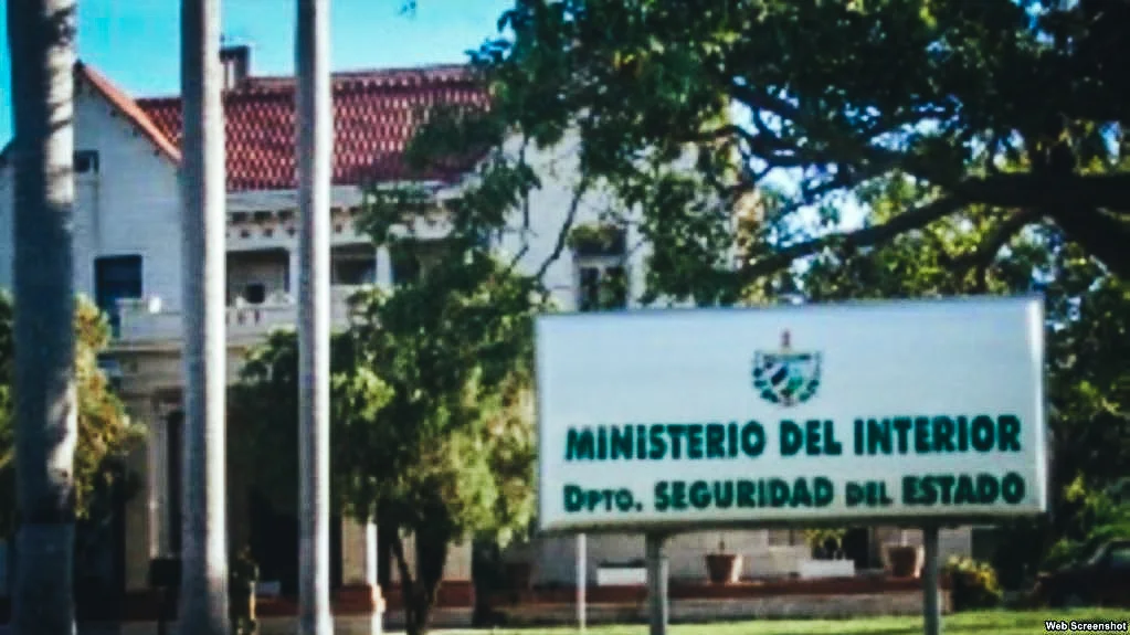 Edificio de la Seguridad del Estado en Cuba.