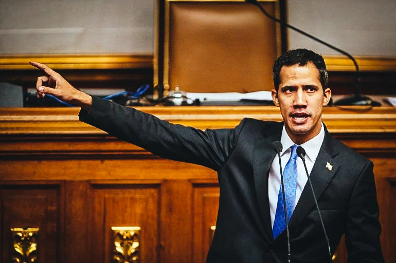 El presidente encargado de Venezuela, Juan Guaidó, durante la sesión del Parlamento el lunes 11 de marzo de 2019, en Caracas.EFE/ Raúl Martínez