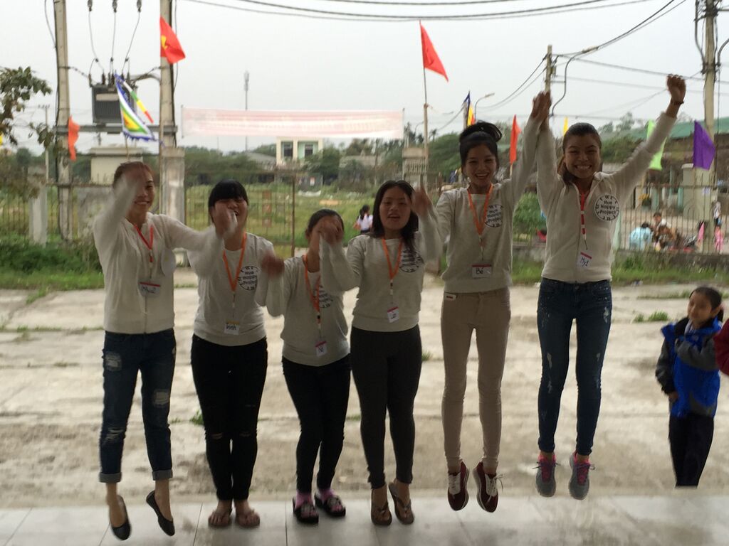 Phu Hiep Artisans from left to right: My 2, Trinh, No, Lun, Be, My 1