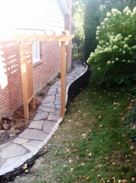 london-ontario-driveway-stone-work-landscaper-walls-02.jpeg