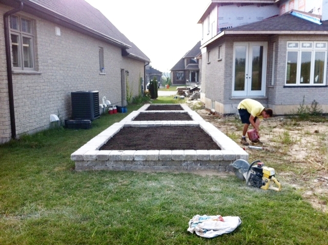 london-ontario-driveway-stone-work-landscaper-walls-01.jpeg