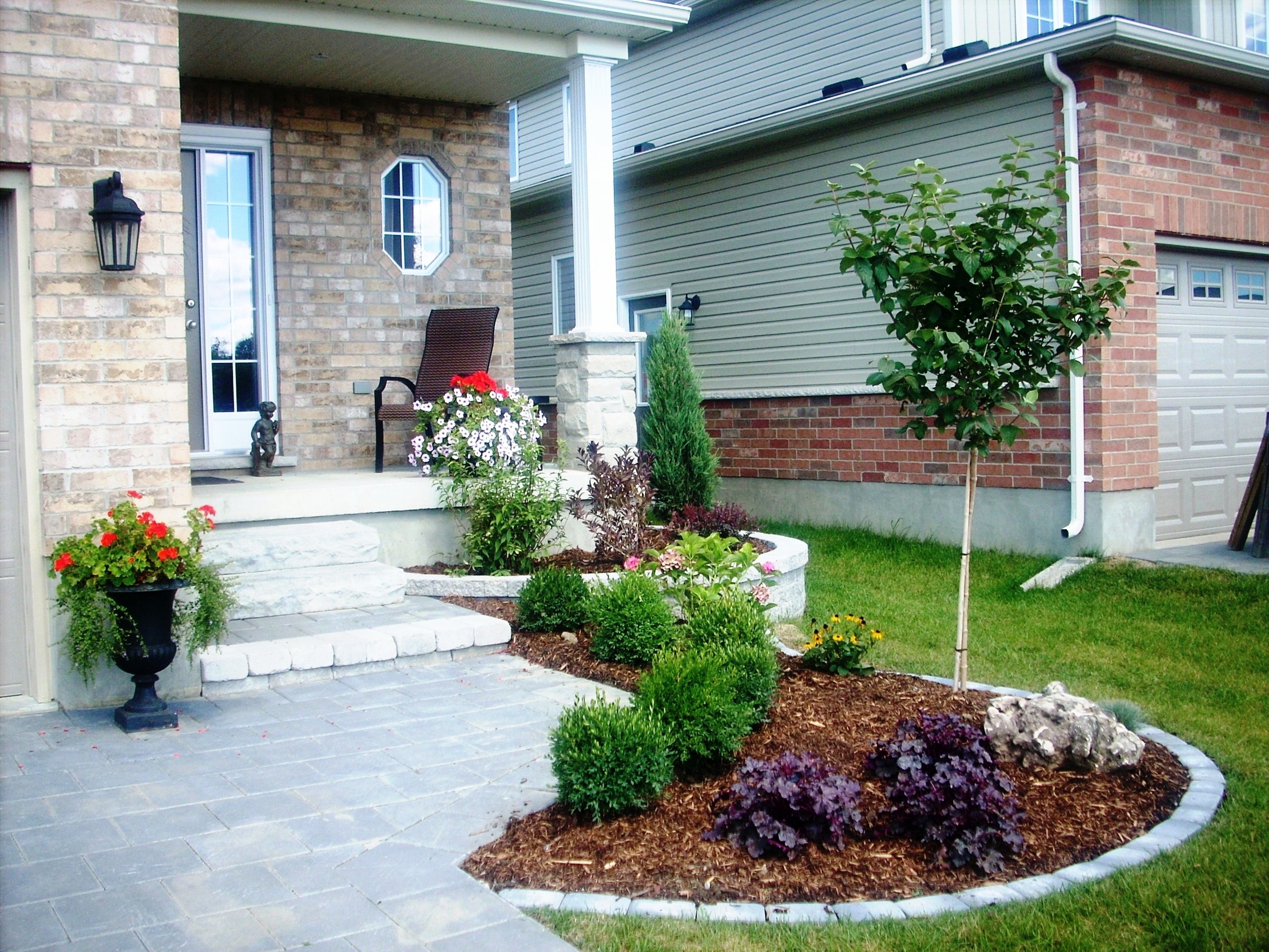 london-ontario-driveway-stone-work-landscaper-walls-03.jpeg