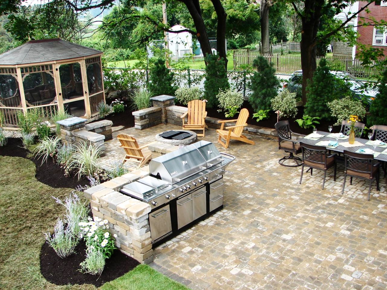 london-ontario-driveway-stone-firelpace-patio-landscaper-05.jpeg