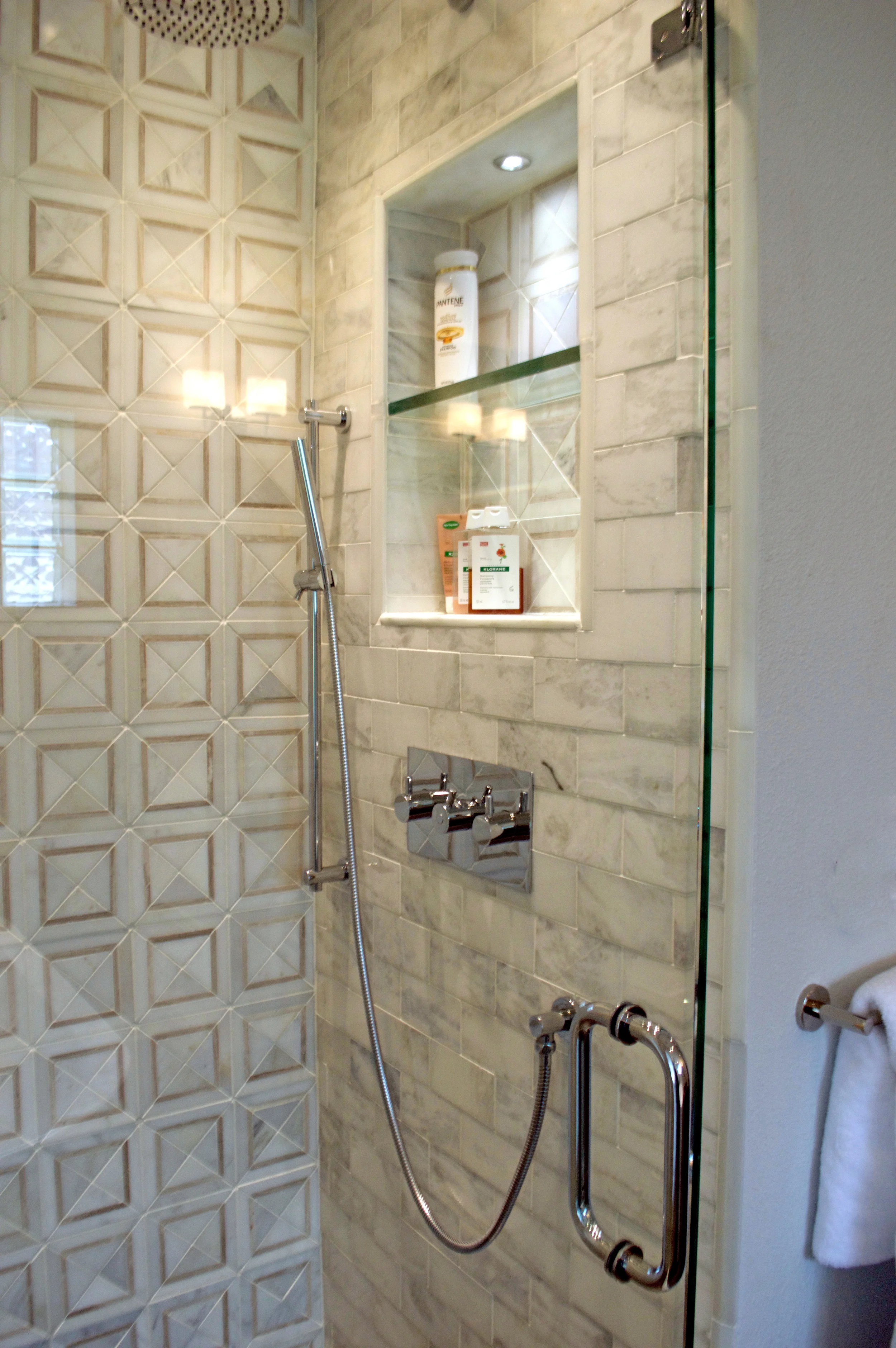 MasterBath3.jpg