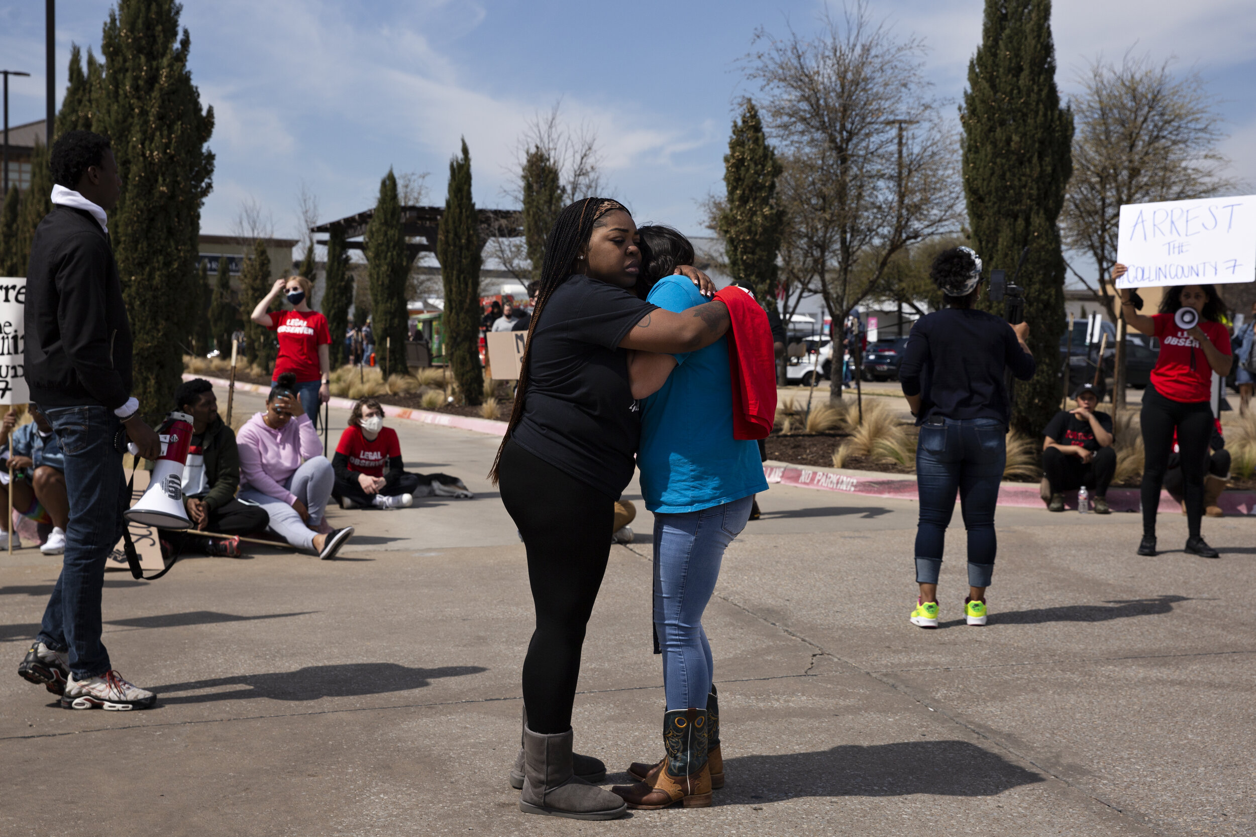  LaChay Batts comforts Monica Diaz after Monica spoke about Marvin Scott III, one of her best friends. Monica spoke about Marvin’s endless kindness, crying as she told the crowd “Even when I was at my worst, he told me I was beautiful.” 