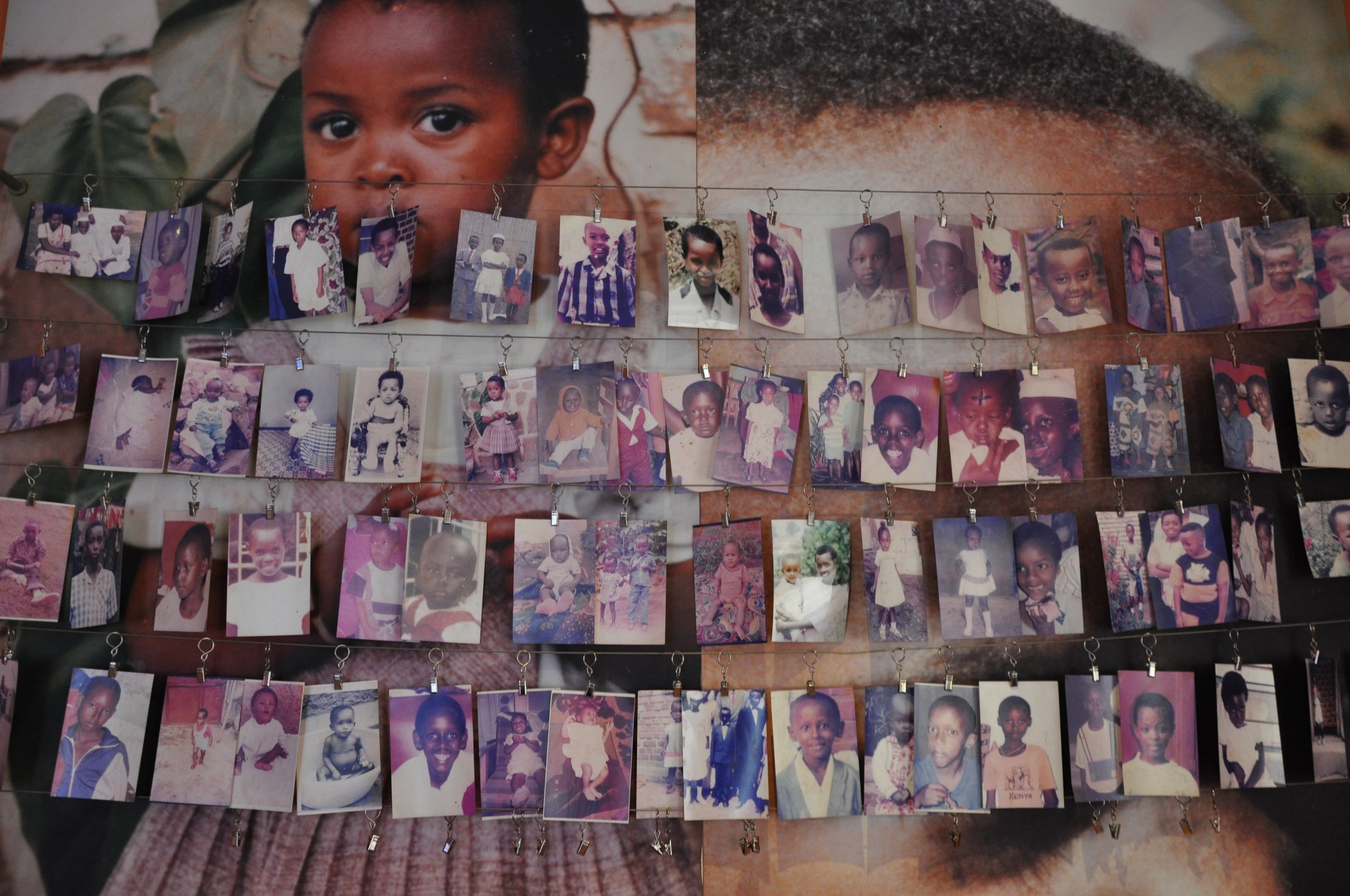 MEMENTO_RWANDA RENAISSANCE_Eric Turpin_4_Memorial du génocide enfants.jpg