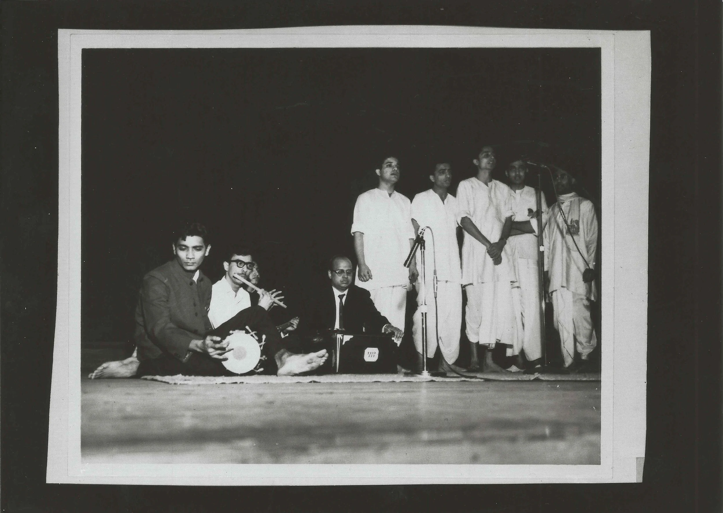 Sam playing tabla in 1965 in Chicago