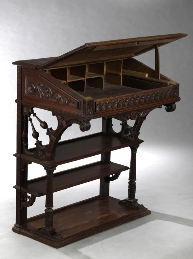 lectern2.jpg