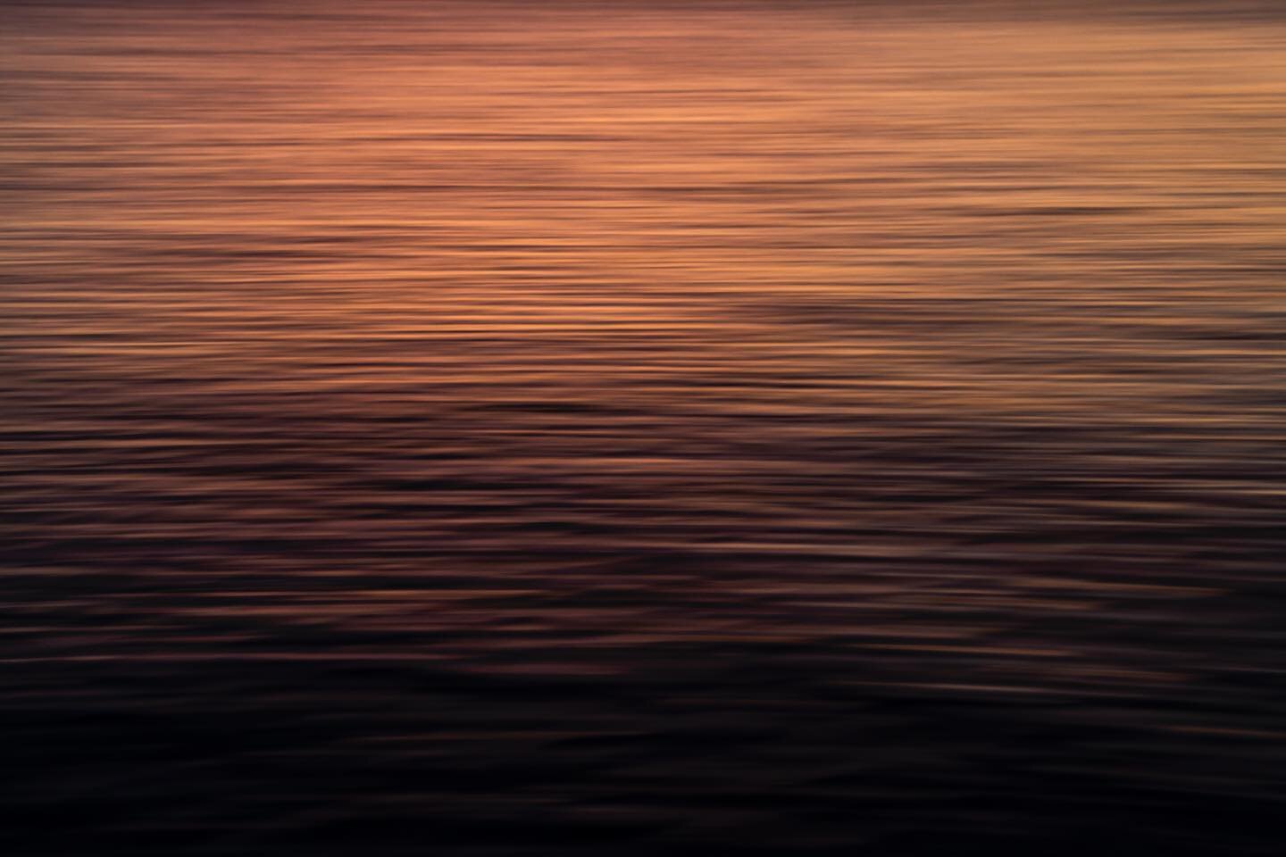 Why does movement gives so much peace? And why does it look better framed on a wall? 
SWIPE ⏩ for framed version

LOS ROQUES, VENEZUELA

FINE ART LIMITED EDITION PRINTS (sets of 10)

Go to my website www.rodrigoungaro.com (link in bio) to see more im