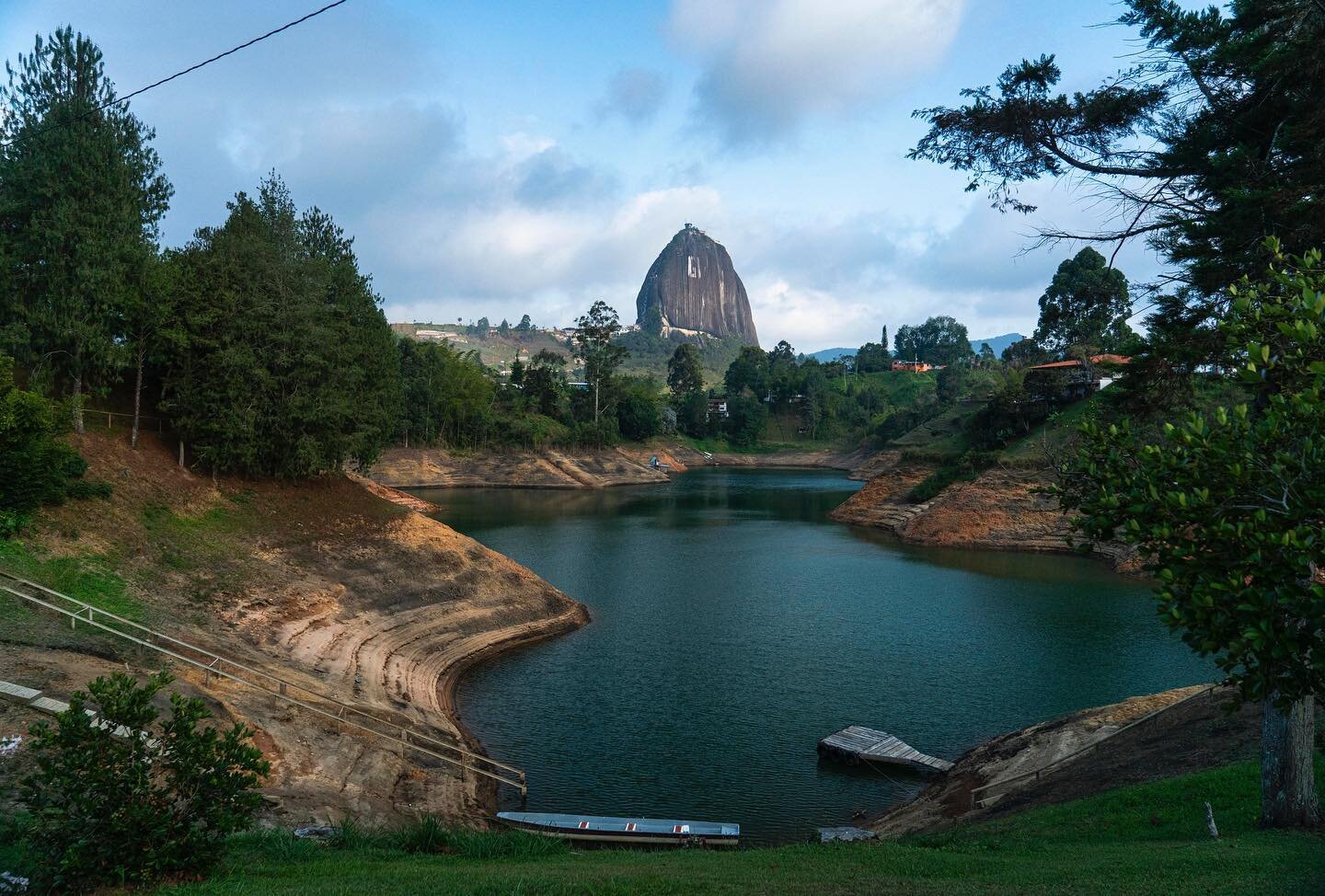 Recent Trip:
📍Piedra del Pe&ntilde;ol - Guatap&eacute;, Colombia
.
.
.
#colombia #guatape #sonyalpha @sonyalpha @southamerica #southamerica