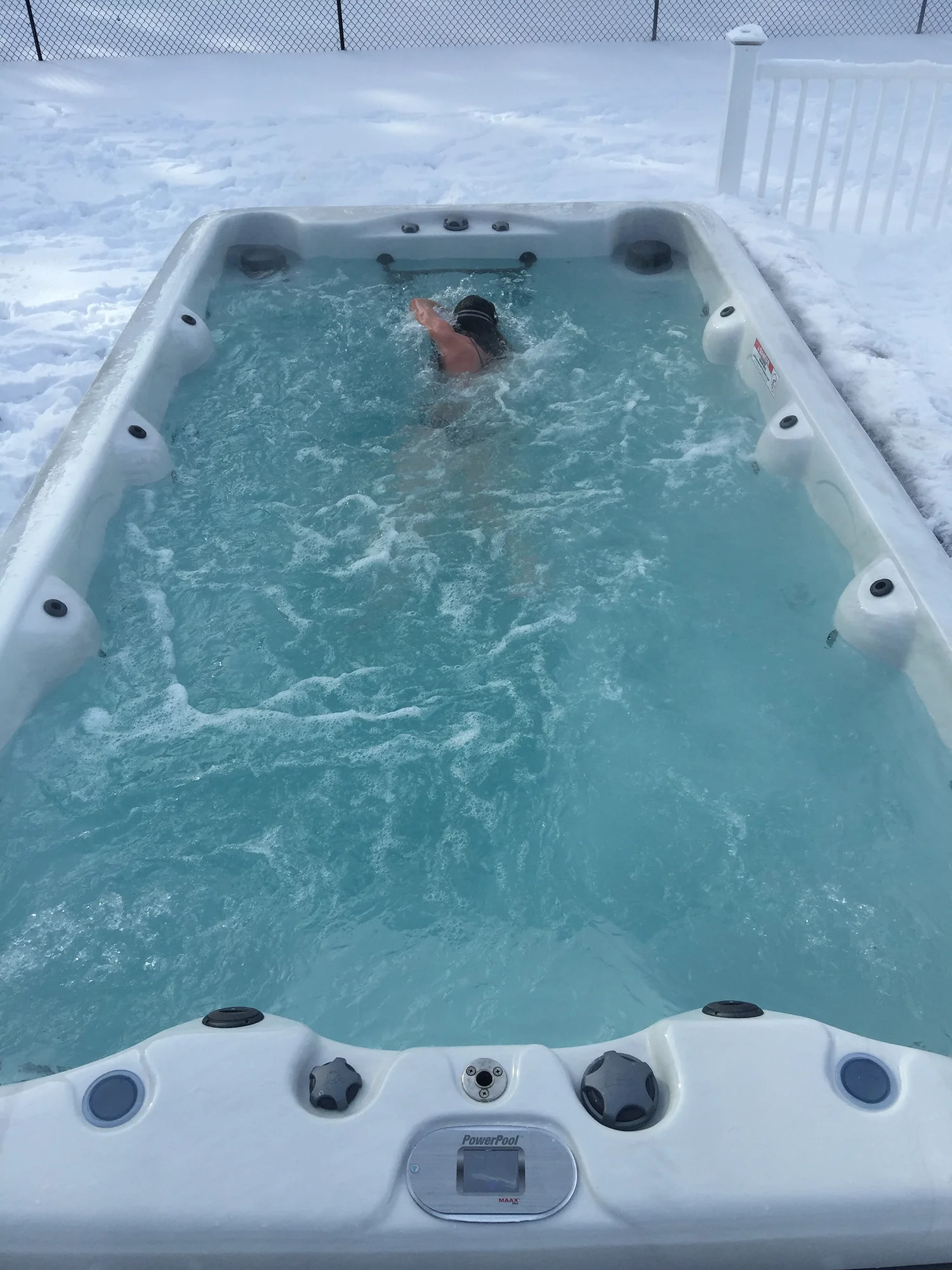 winter_swimming.jpg