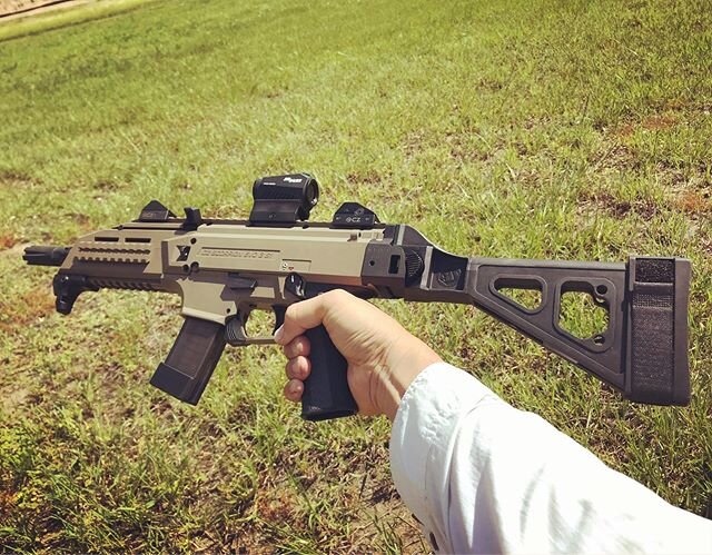 Scouting a shoot range for an upcoming recording session.
Got to try out this super cool Scorpion in 9mm 😎😎
.
#soundeffects #czscorpion #czscorpionevo3s1 #9mm #semiauto #gun #guns #firearms #sig #sigreddot #reddot #shootingrange #florida #watsonwu 
