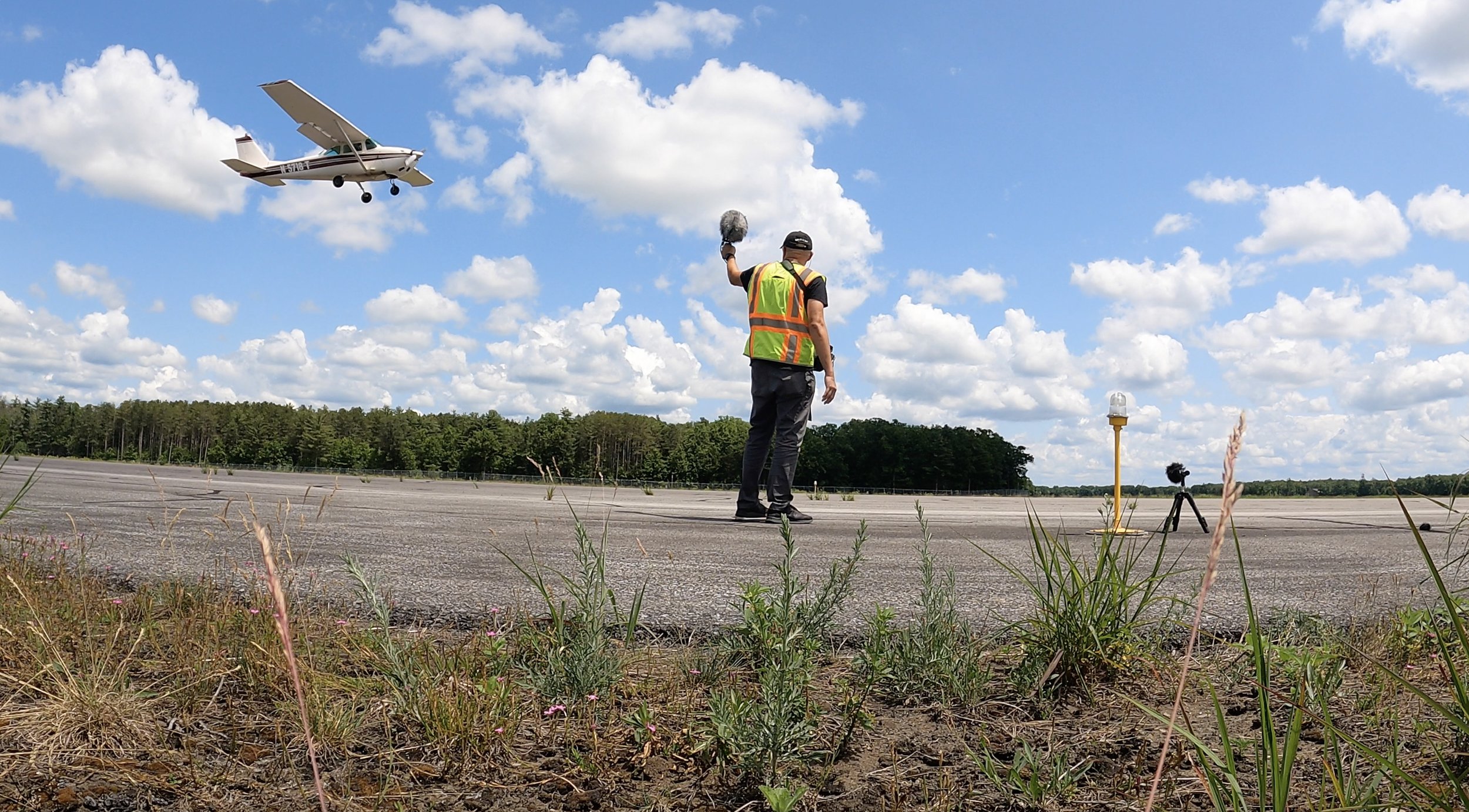 Watson recording low flyby.jpg