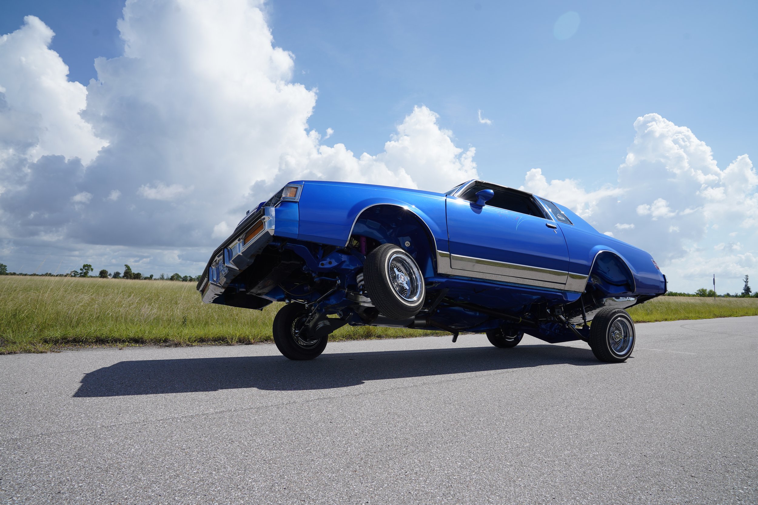 DSC02139 1985 Buick Regal - Modified LowRider.JPG