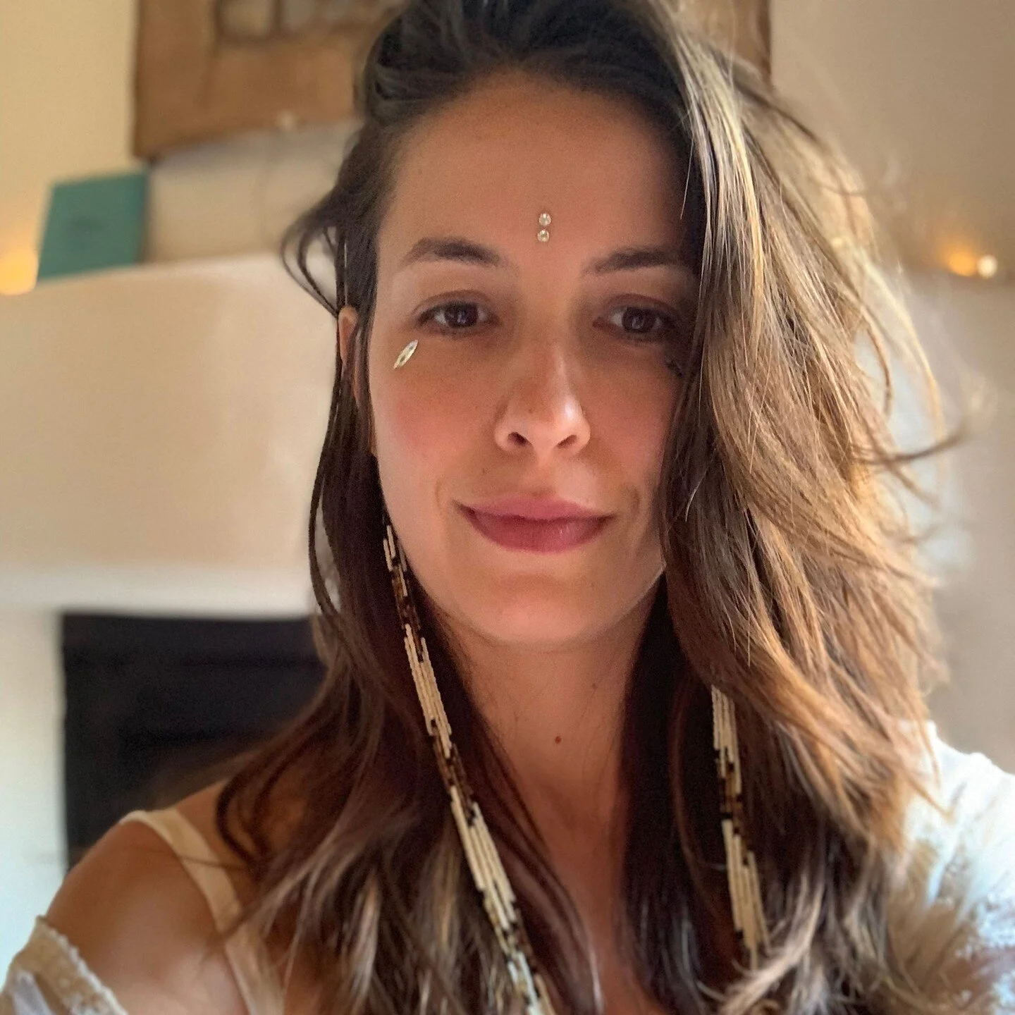 Hi beauties, just wanted to share a bit of a life update here since there's a lot happening! ⁠
.⁠
.⁠
🏡 It's been about 2 months now since my husband and I moved into our new house and I am in nesting heaven. I've so enjoyed the process of creating o