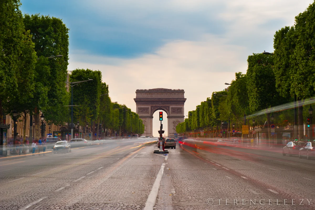 Champ_de_Elysee_TTT5888.jpg