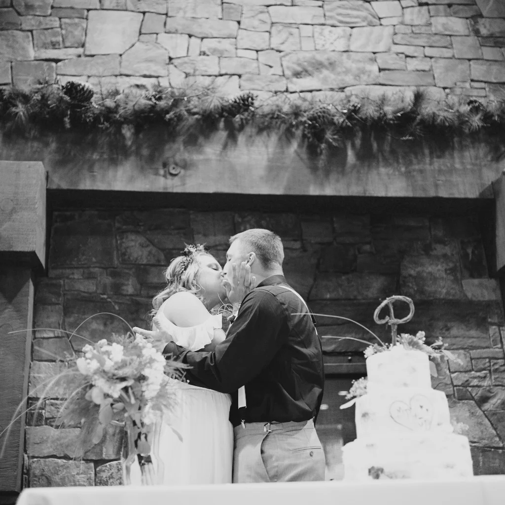 lindseyjanewed072.jpg