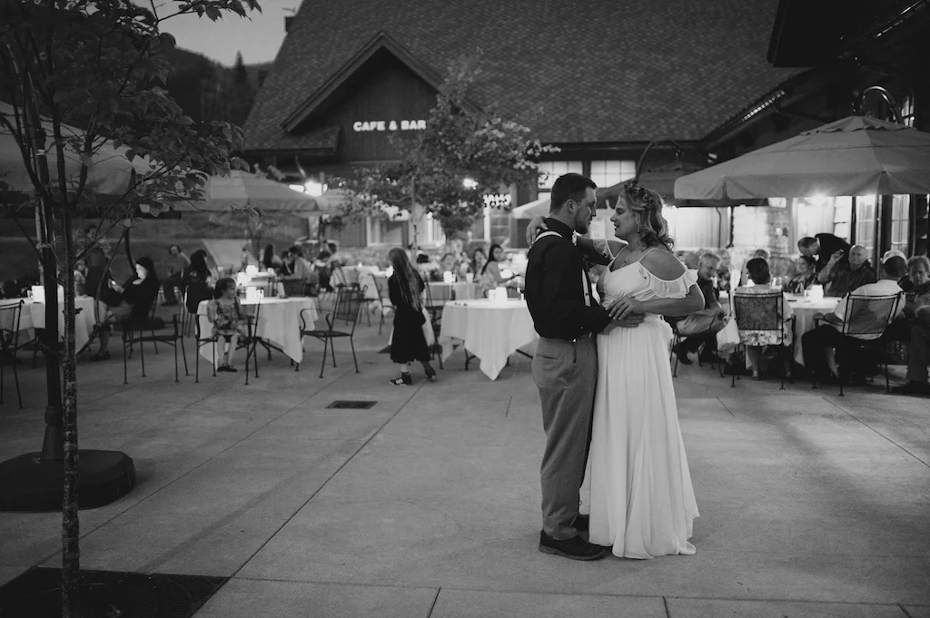 lindseyjanewed095.jpg