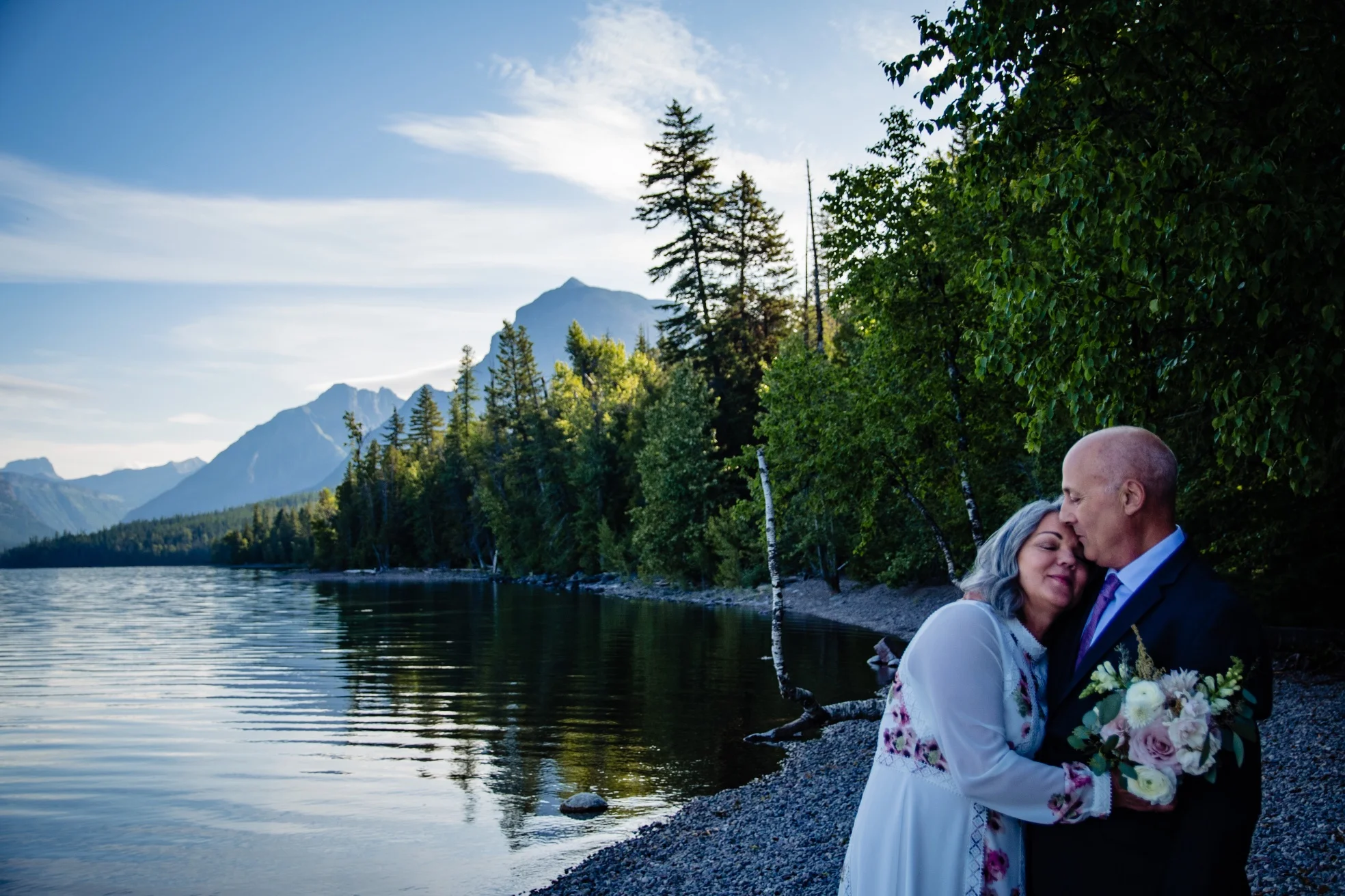 lindseyjanephotography_elope0016.jpg