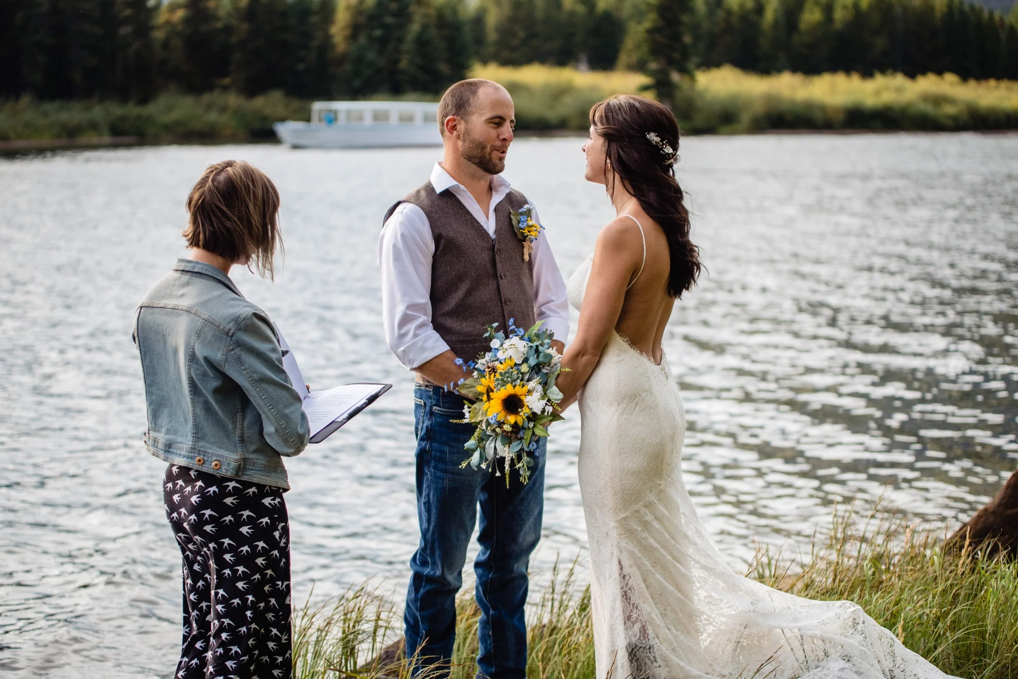 lindseyjanephoto_elope0026.jpg