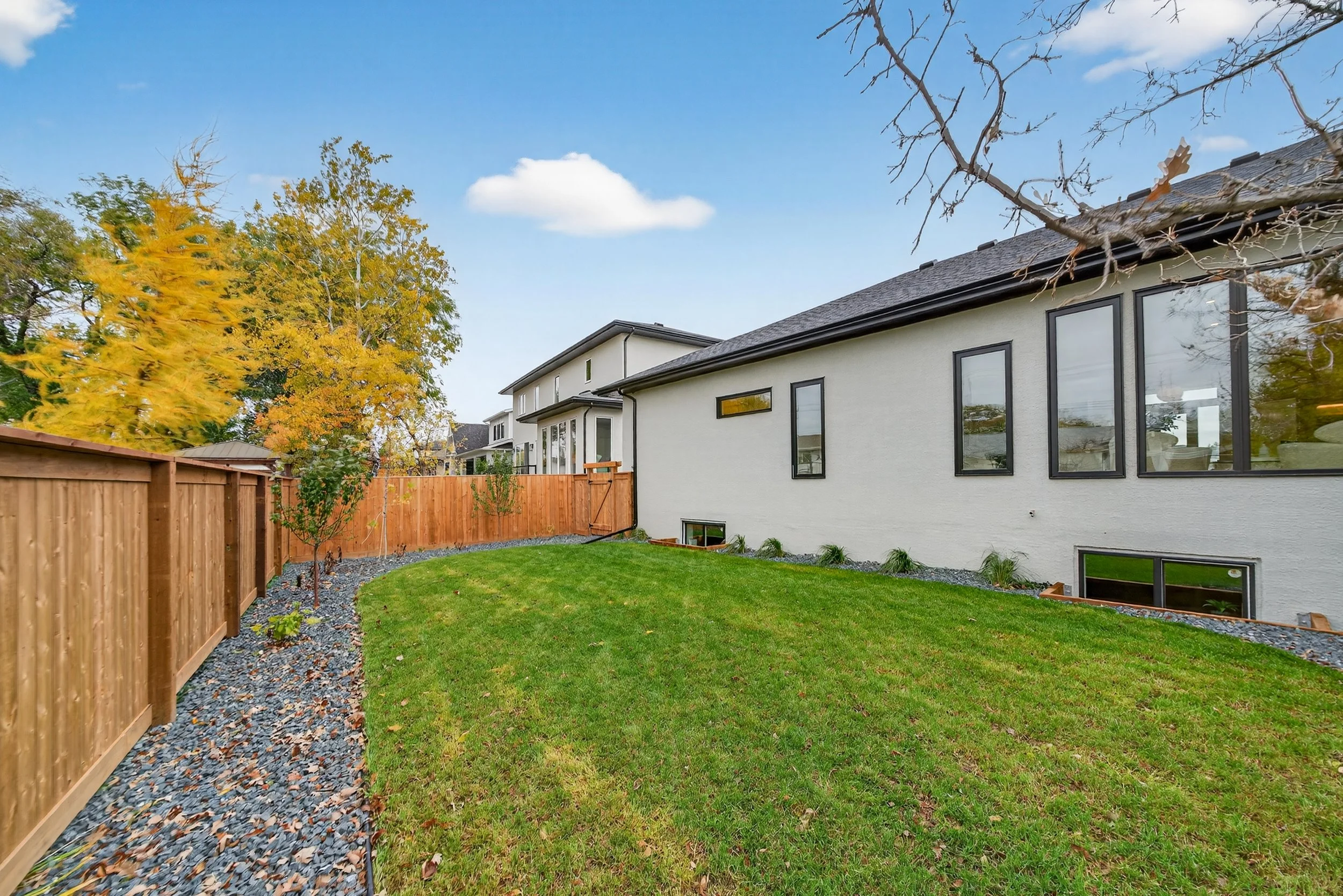 298 Glenbush Street (64 of 70).jpg