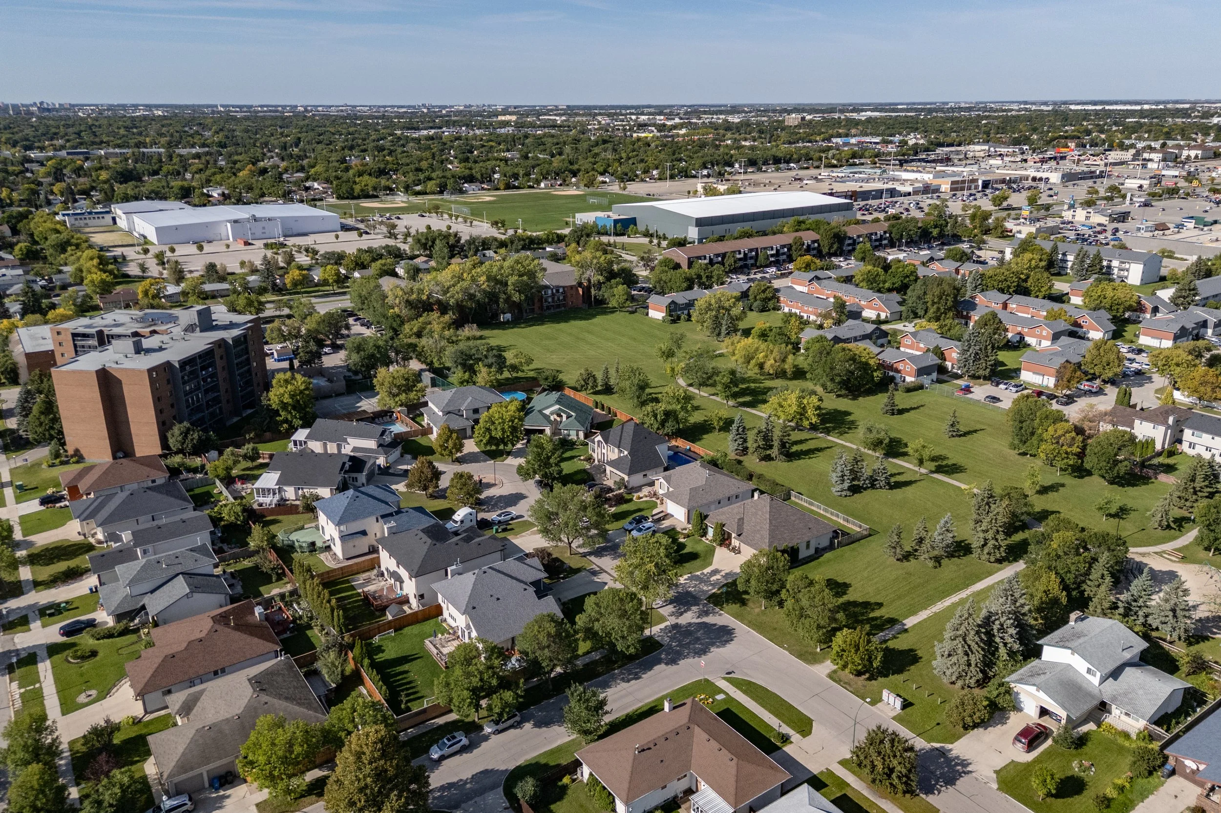 67 Amanda Cr (13 of 36).jpg