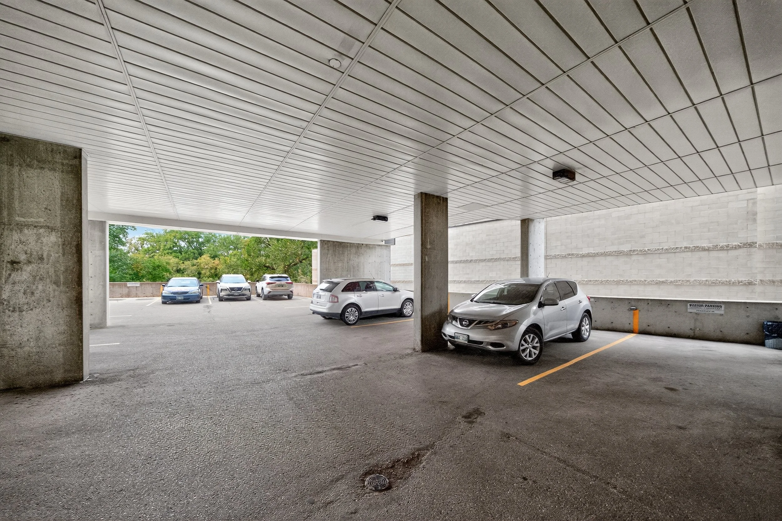 302-237-Wellington-Cr (52).jpg