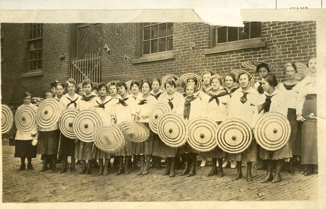 young women from ribbon mill0001.jpg