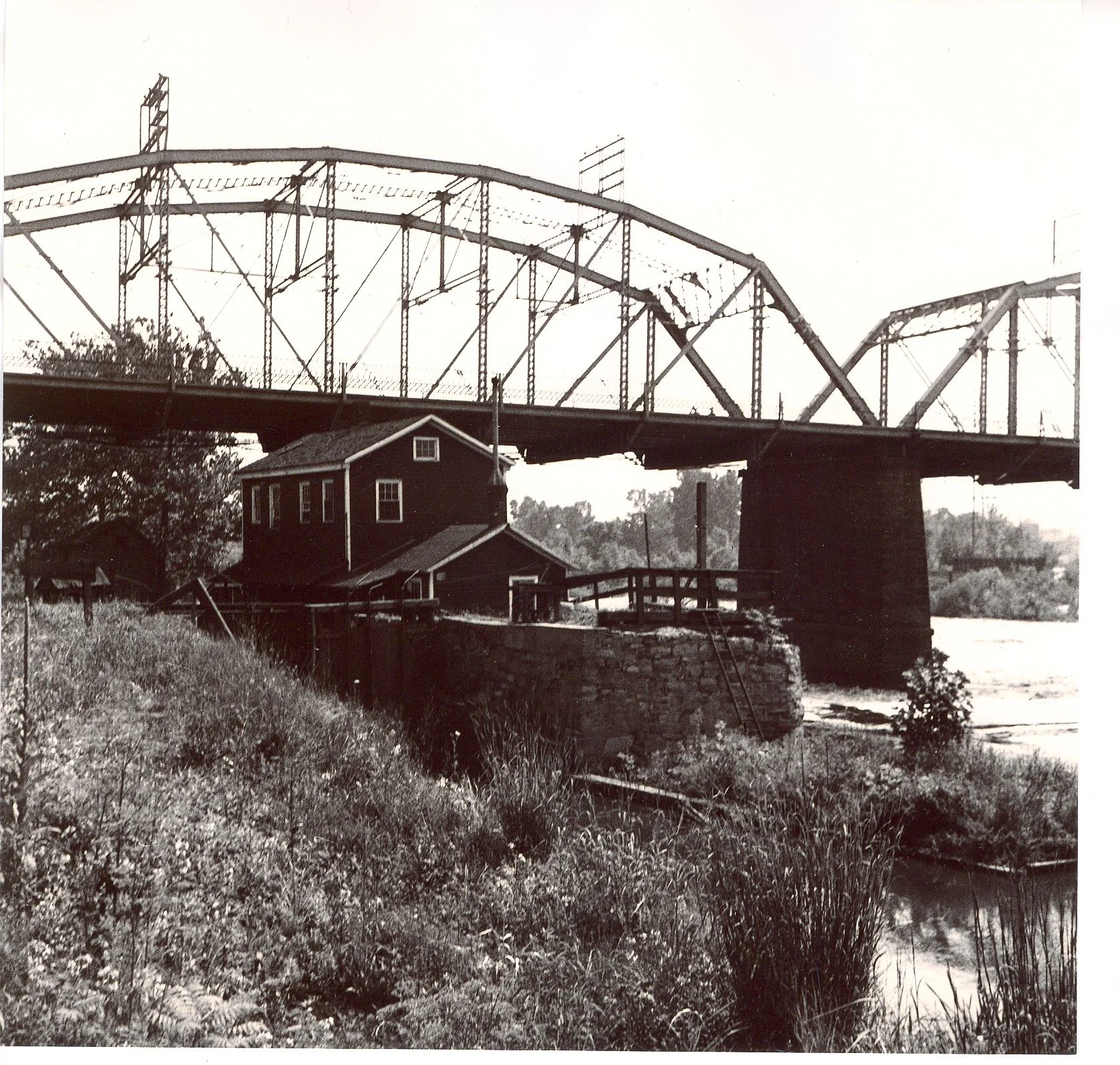 house under bridge0001.jpg