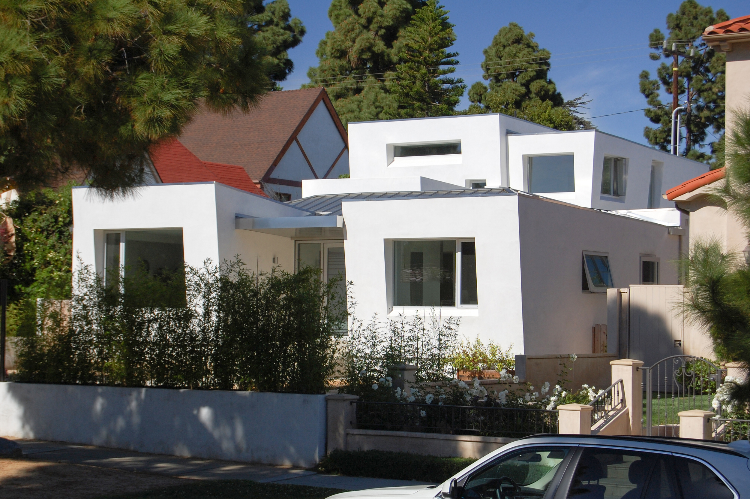  Santa Monica Contemporary Home Remodel-Addition Front Elevation