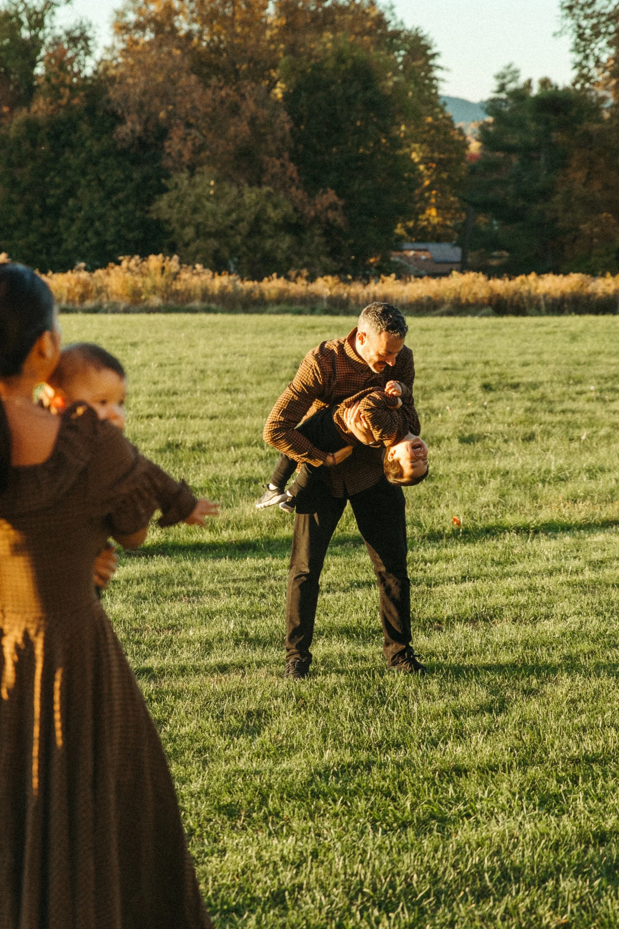 20241017_Donna Jon Arlo Otto Mini Session_045.jpg