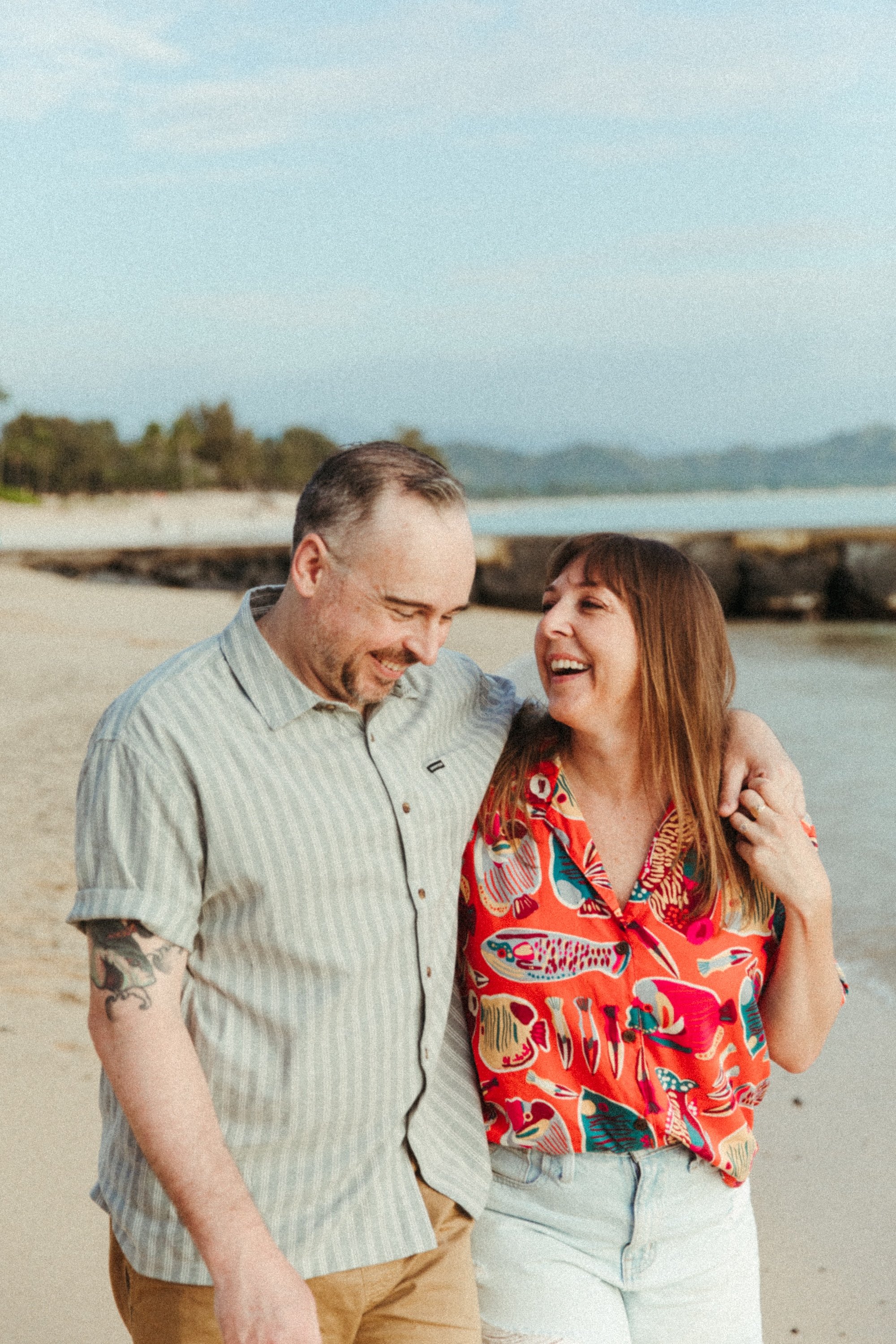 20250427_Dave and Addie Mini at Kailua Beach_17.jpg