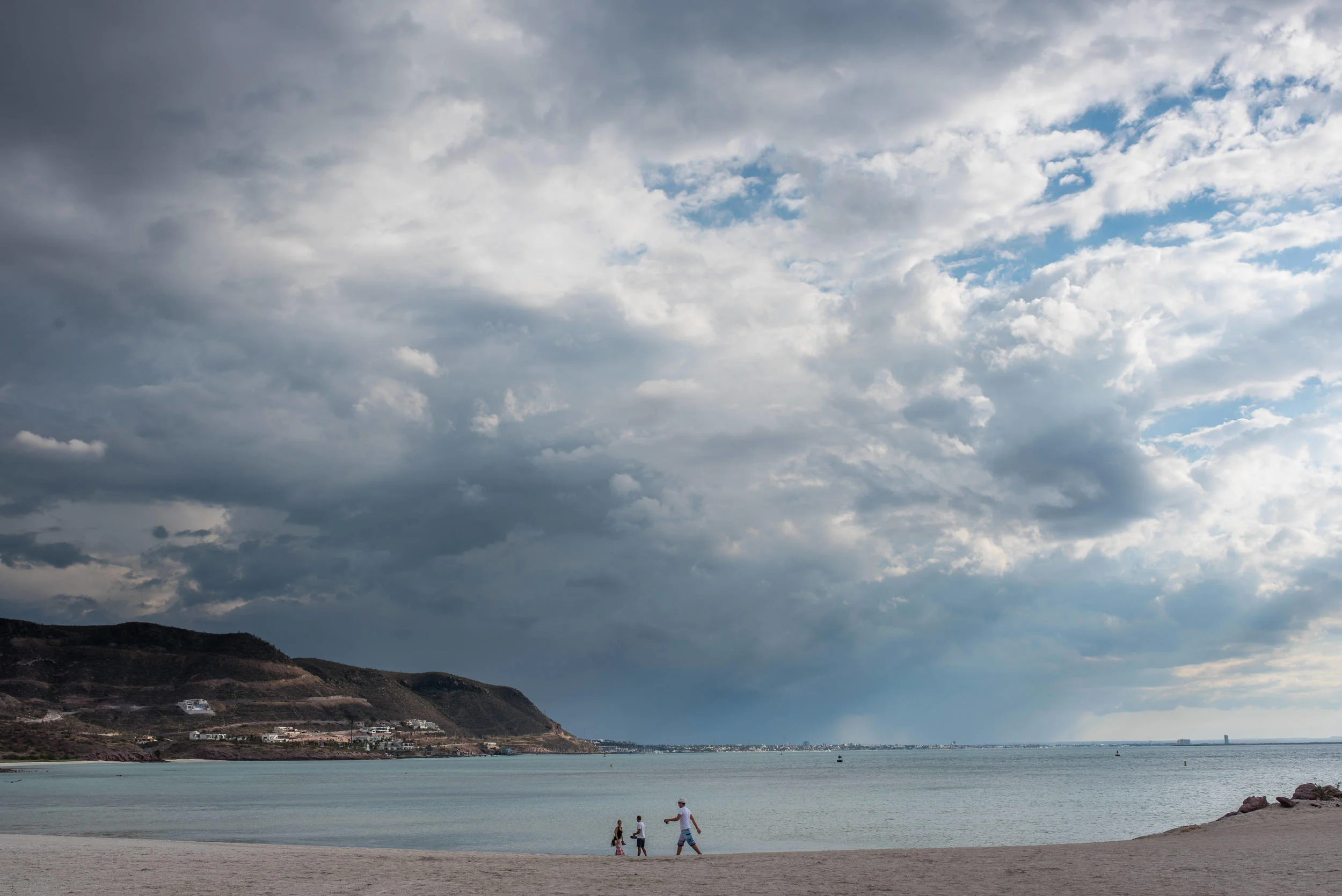 la-paz-beach-wedding