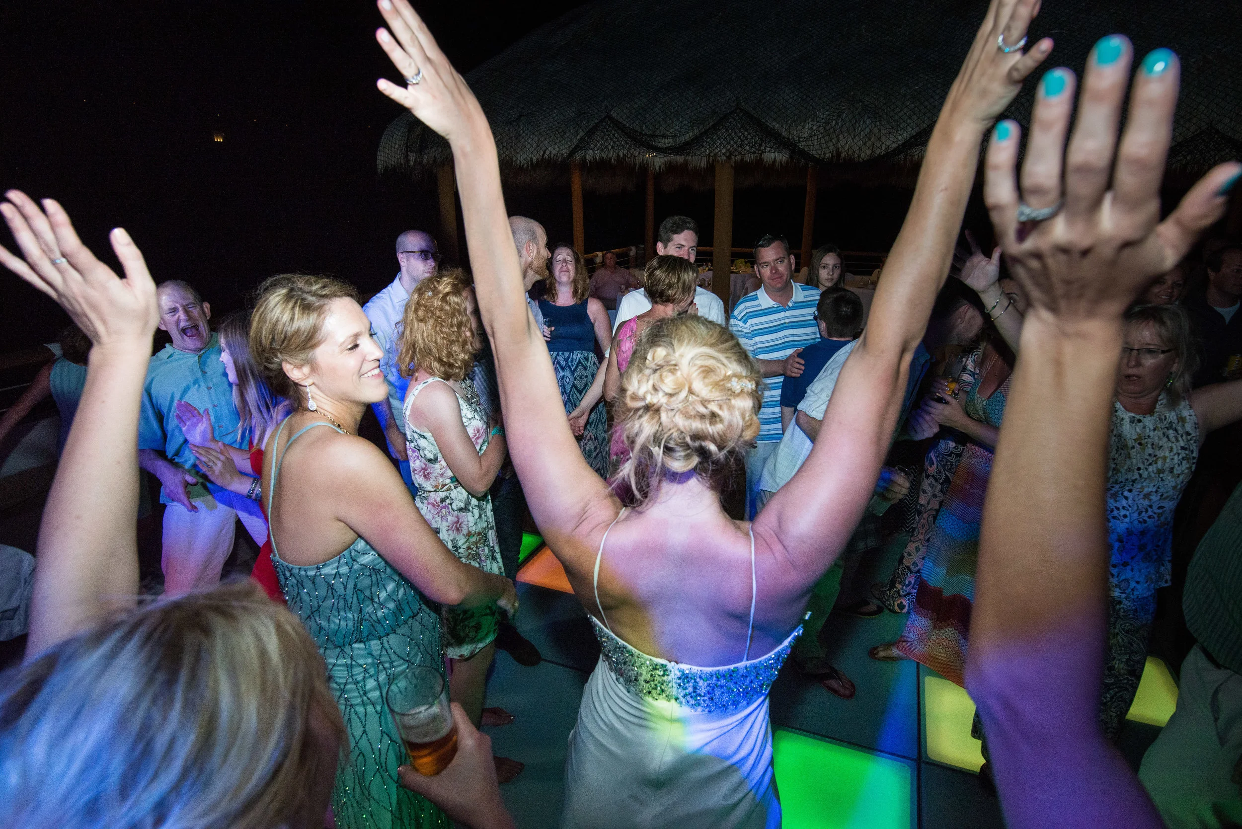 best-wedding-photographers-in-los-cabos