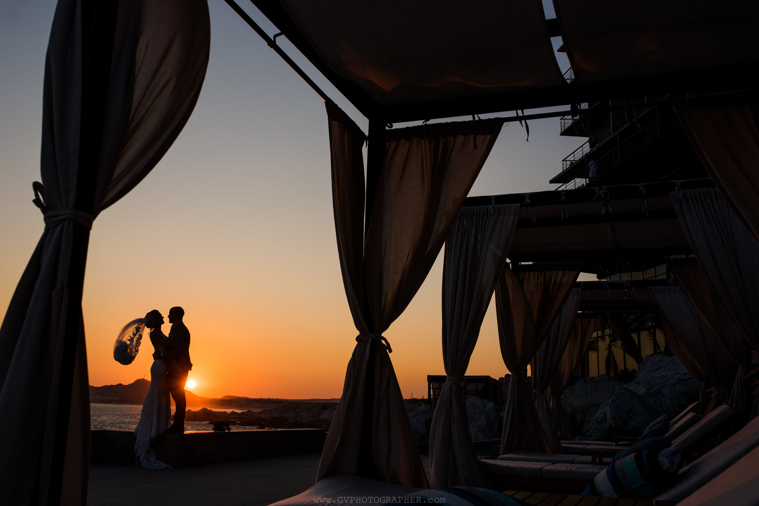 wedding-sunset-at-the-thomson