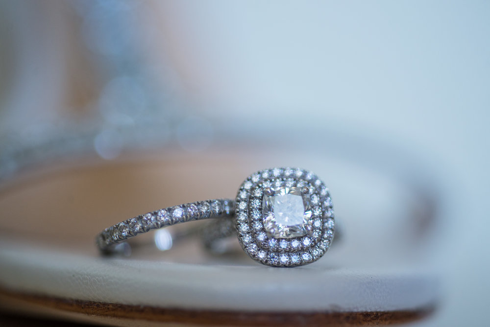 Wedding ring detail captured from profesional wedding photographer Gvphotographer