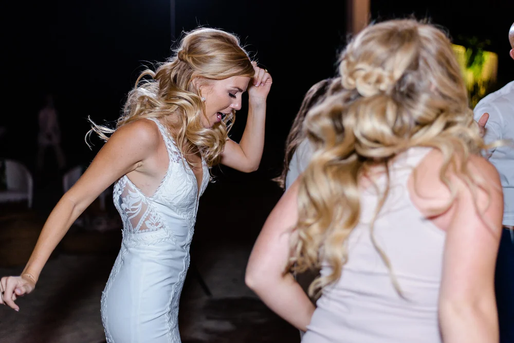 Cabo-Bride-Dancing.JPG