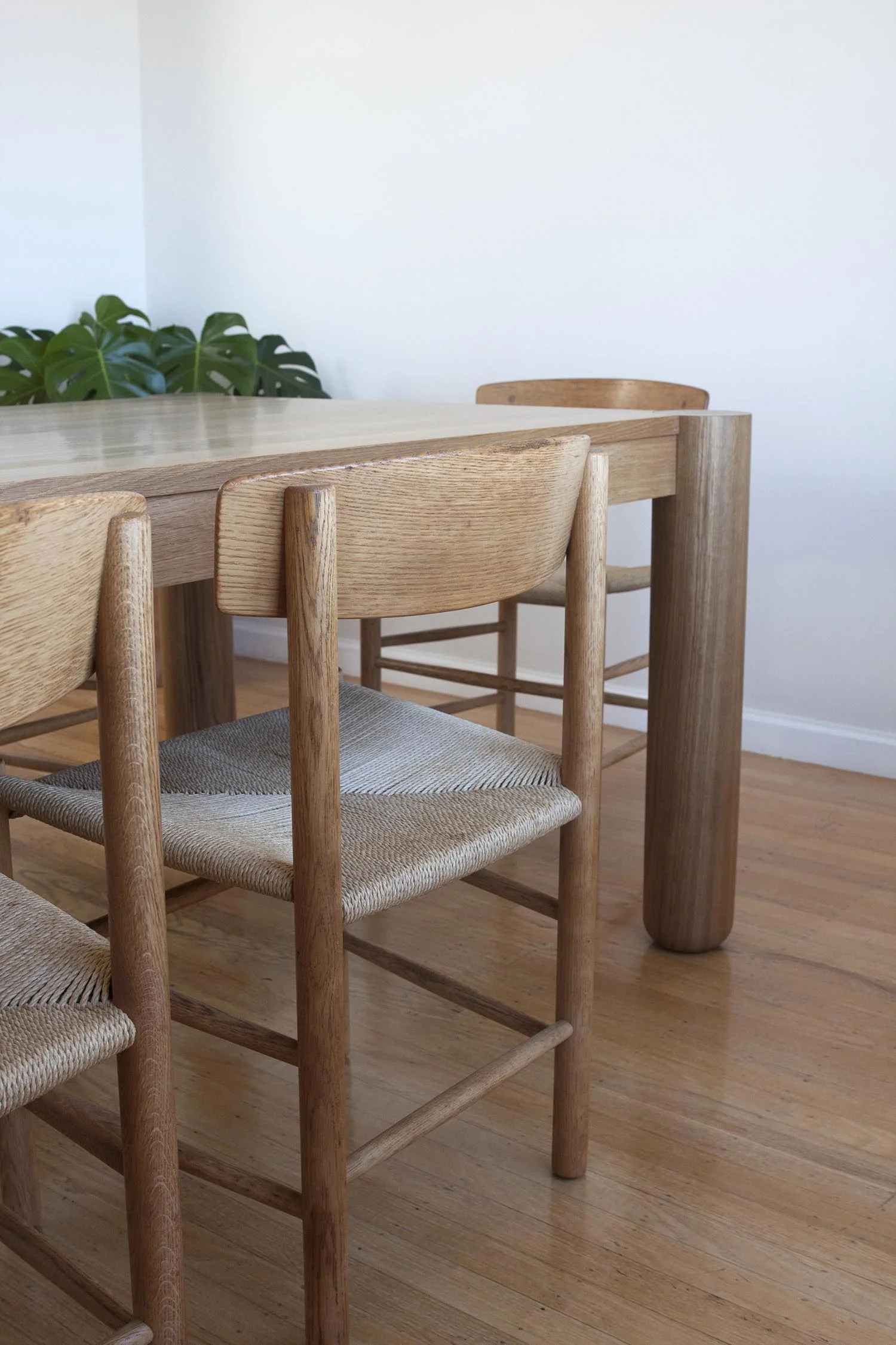 Tarik_Table_Chairs_web.jpg