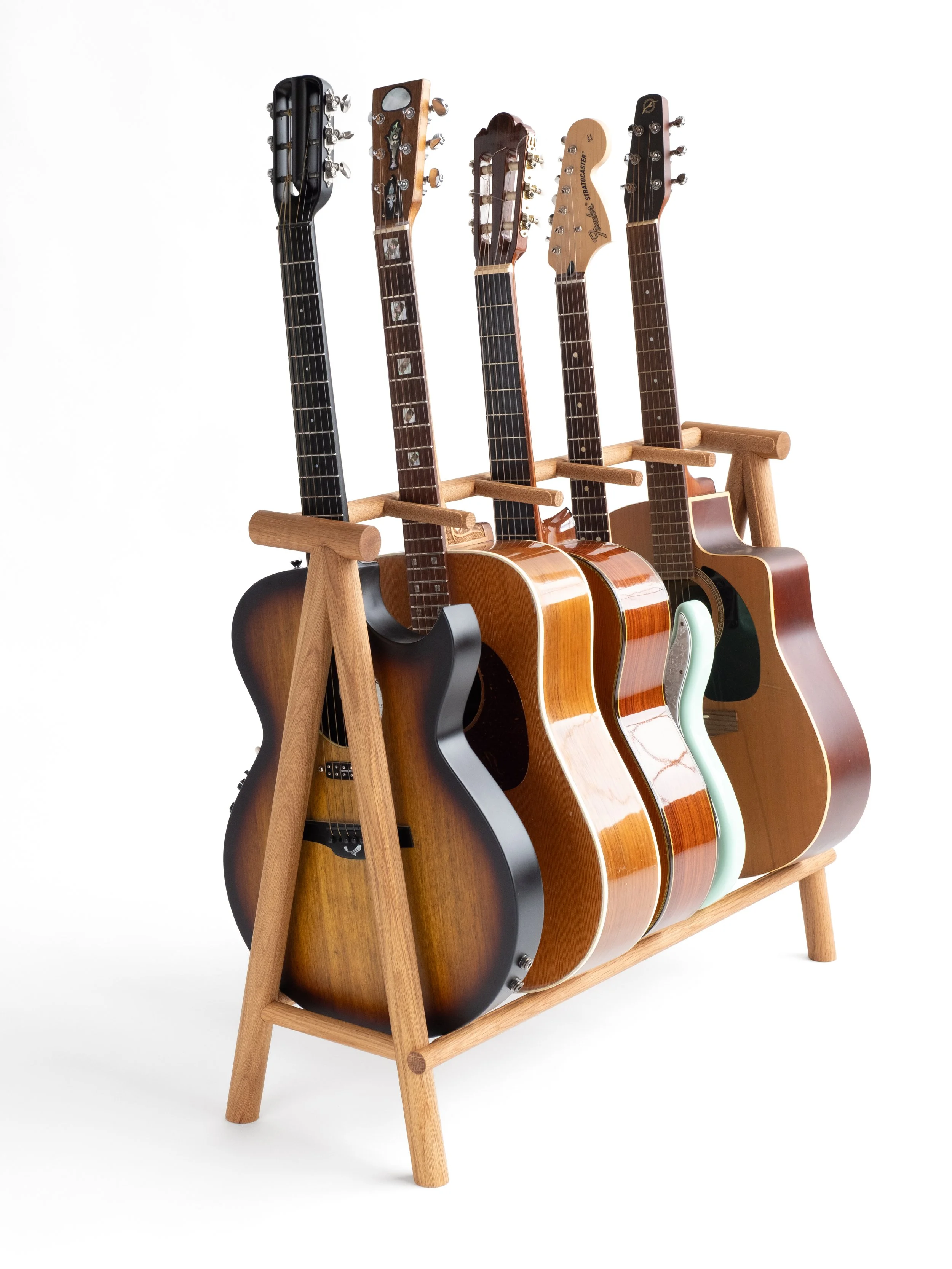 YVONNE_MOUSER_GUITAR_STAND_18.jpg