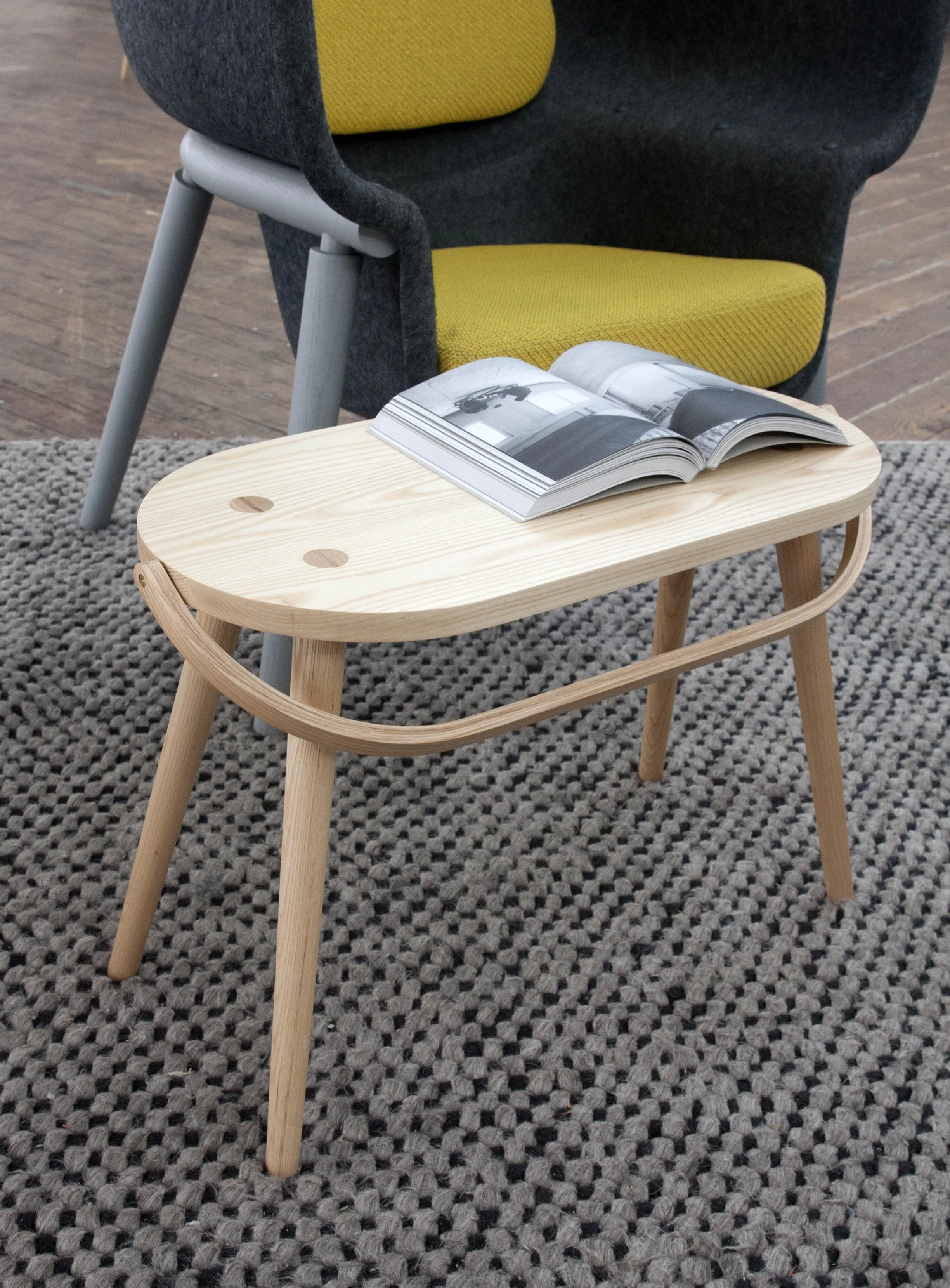 Double_carpet_chair.jpg