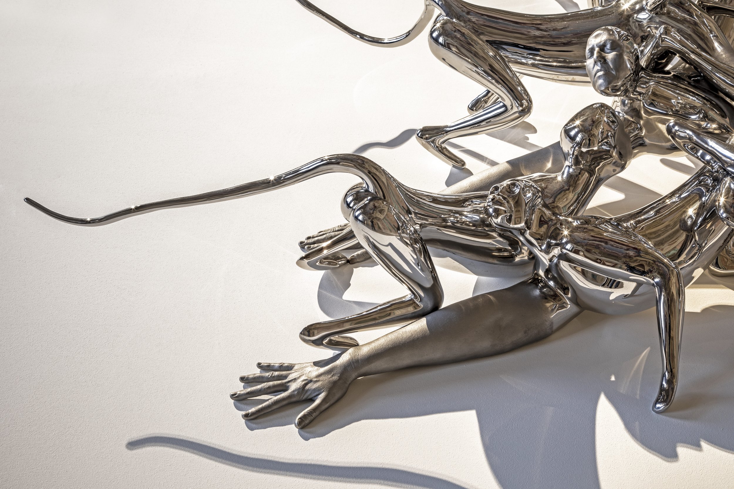 Rona Pondick, detail from  Monkeys,  1998-2001, Stainless steel, Edition of 6 + 1 AP, 41 1/4 x 66 x 85 1/2 in (104.77 x 167.64 x 217.17 cm) 