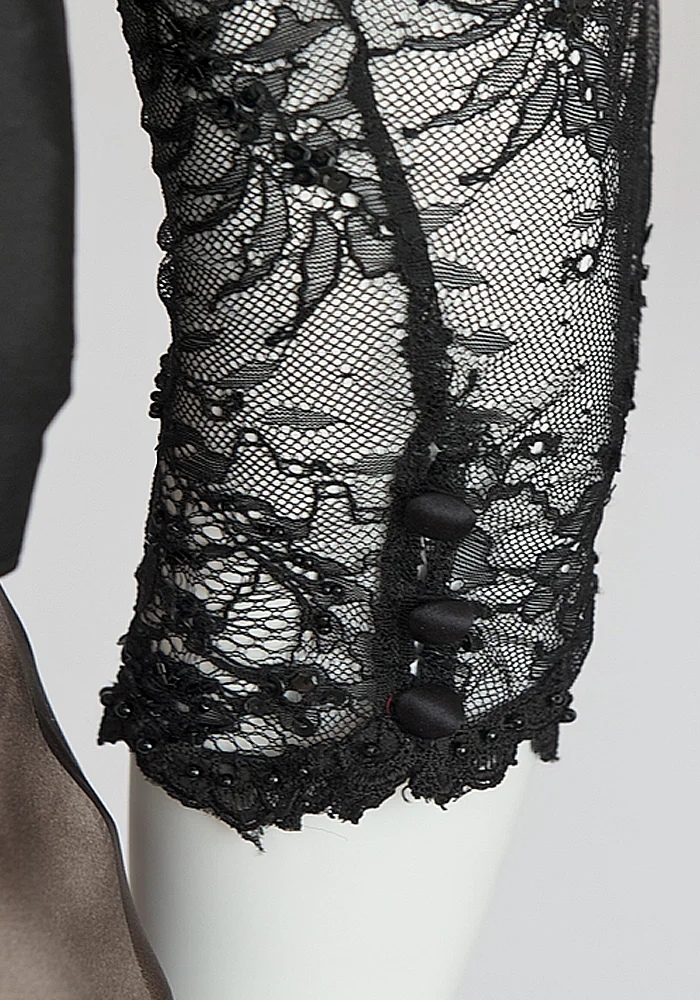Sq Sp Lace Sash Button Detail.jpg