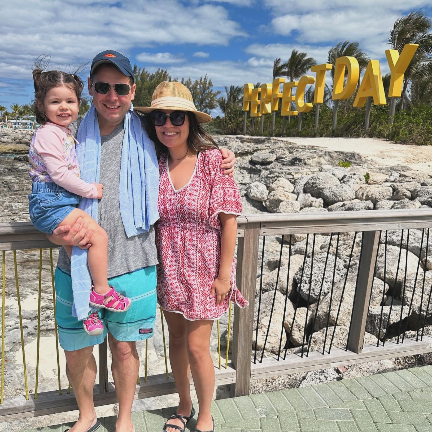 A week of Caribbean cruise life for the Brach family was exactly what we needed 😎🚢🏝️☀️ Already missing the beach/sun, @royalcaribbean entertainment (ok, unlimited food and drinks!), and Ella&rsquo;s favorite carousel. And yes I made us buy the pho