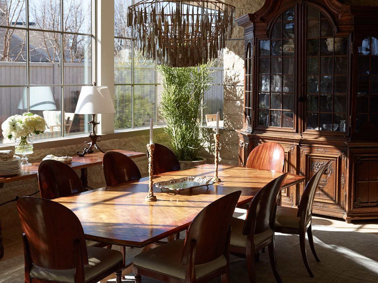Dinning_Table_1.jpg