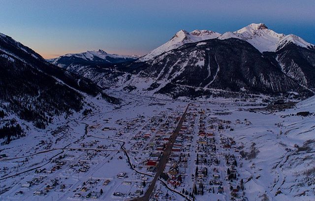 Sure stinks getting up early but gosh darnt things sure do look beautiful. Silverton, CO just before the sunrise today. #silverton #co #colorado #mountains #snow #winter #town #awesome #aerial #drone #dji #phantom #cold #sunrise #tooearly #sanjuans #