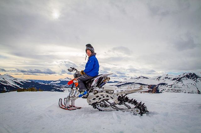 Holy moly this is one of raddest machines out there! Anddd so damn fun! Thanks to @middletonmotorsports for letting us take her out brapping and also to @justin_ebelheiser for the pic! #brap #dirtbike #snowbike #timbersled #snow #snowmachine #co #col