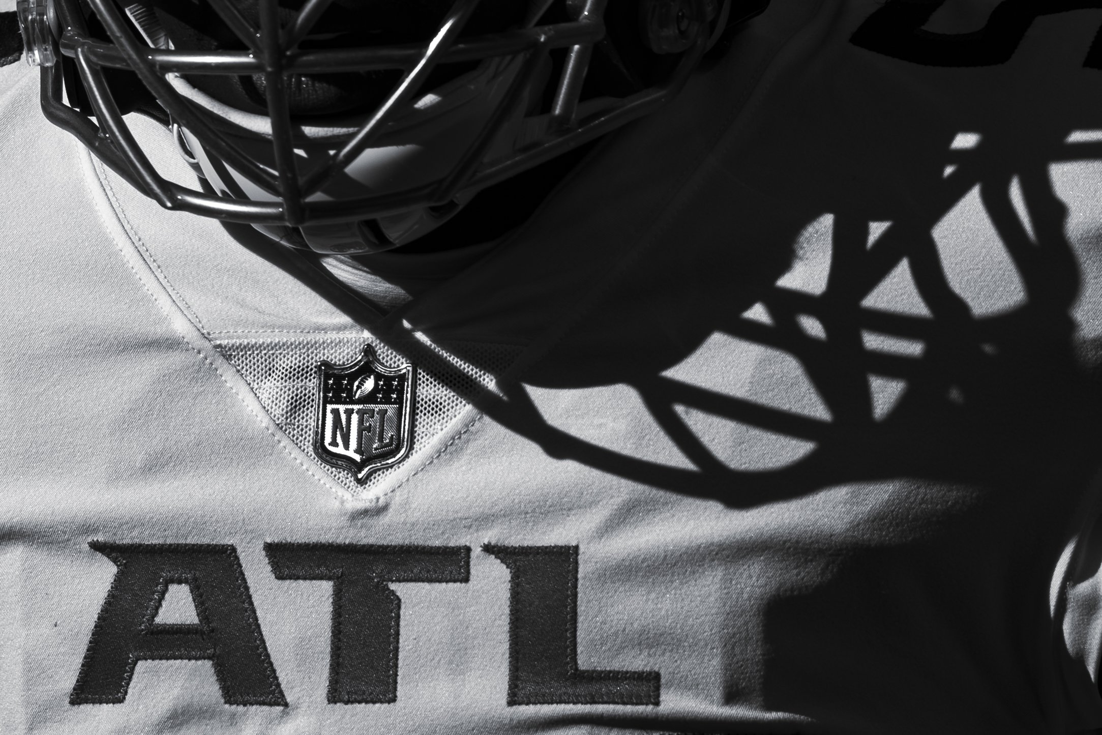  during the game against the Carolina Panthers at Bank of America Stadium in Charlotte, N.C. on December 12, 2021. (Photo by Shanna Lockwood/Atlanta Falcons) 