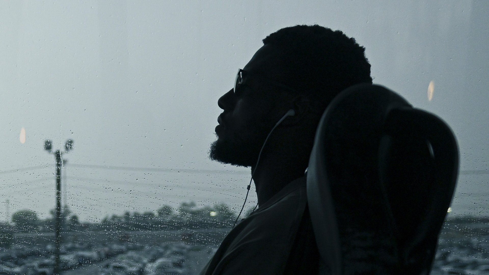  Silhouette view as players ride the bus for the game against the New York Jets at MetLife Stadium in East Rutherford, New Jersey on Monday, August 22, 2022. (Photo by Shanna Lockwood/Atlanta Falcons) 